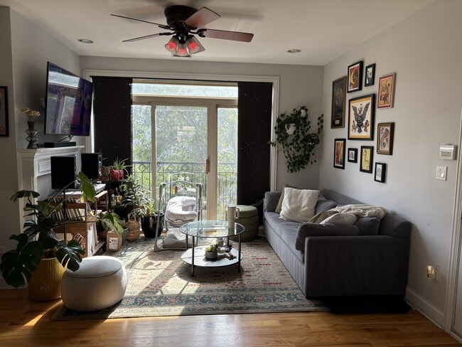 Building Photo - 1902 N Spaulding Ave