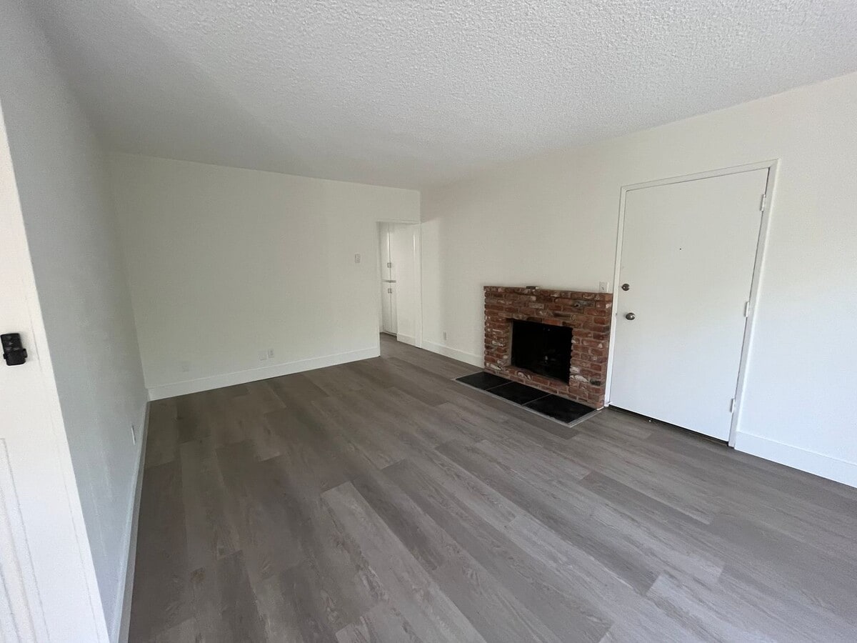 Photo - 1411 Brockton Ave