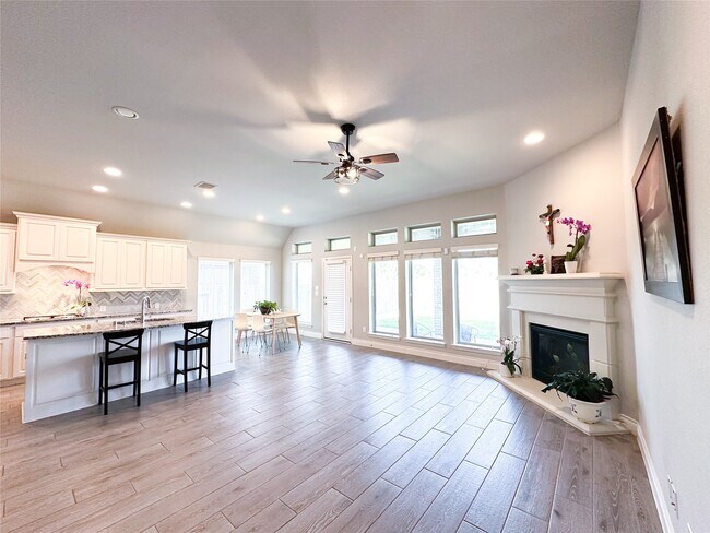 Photo - 15 Eden Hollow Ln