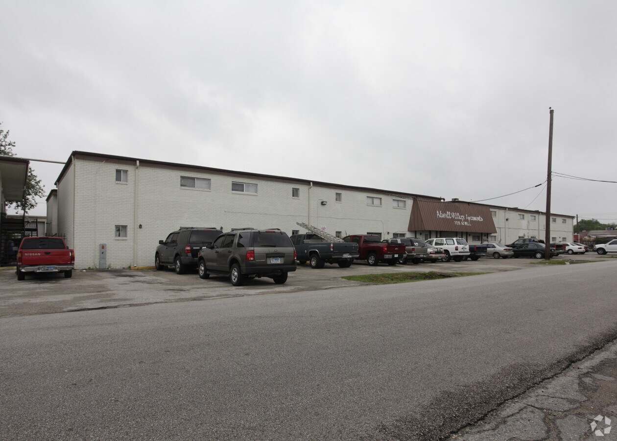 Atwell Village Apts - Atwell Village Apts