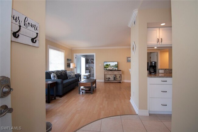 Photo - 515 Club Side Dr