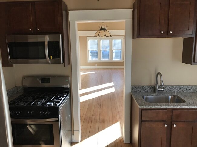 Photo - 116 N Adams St