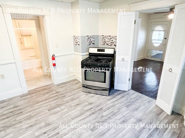 Photo - 12321 Imperial Ave Unit Down