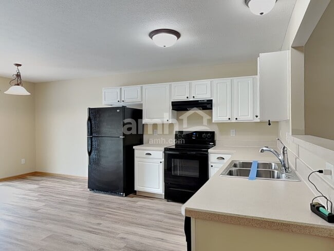 Photo - 3894 Snowshoe Ave