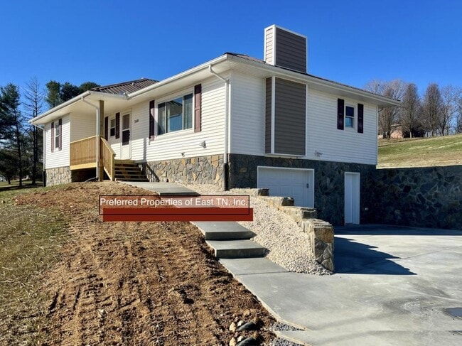 Photo - 160 Majestic Cir