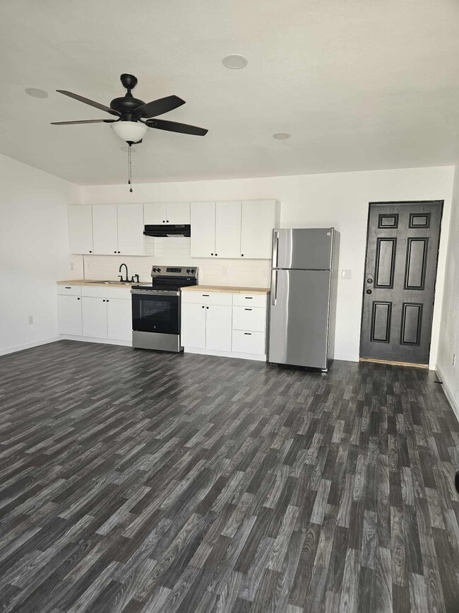 Photo - 2595 Holly Ave Unit 2