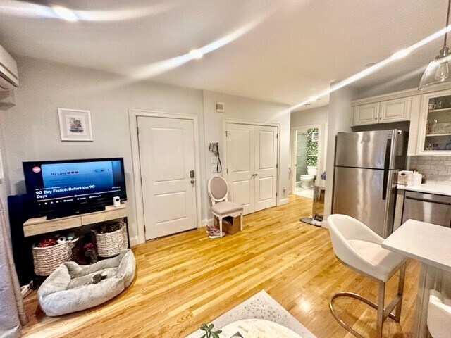 Photo - 2 Walsh Pl Unidad 2