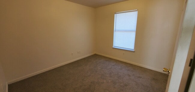 Photo - 13637 Biggs St