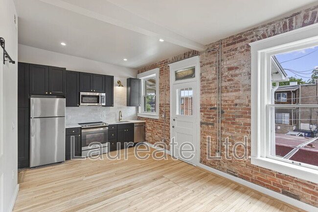 Photo - 1256 N Clarkson St Unit #3