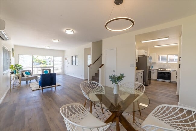 Living and dining room - 91-756 Oneula Pl