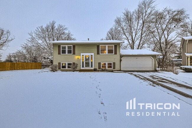 Photo - 1510 Farrington Ct House