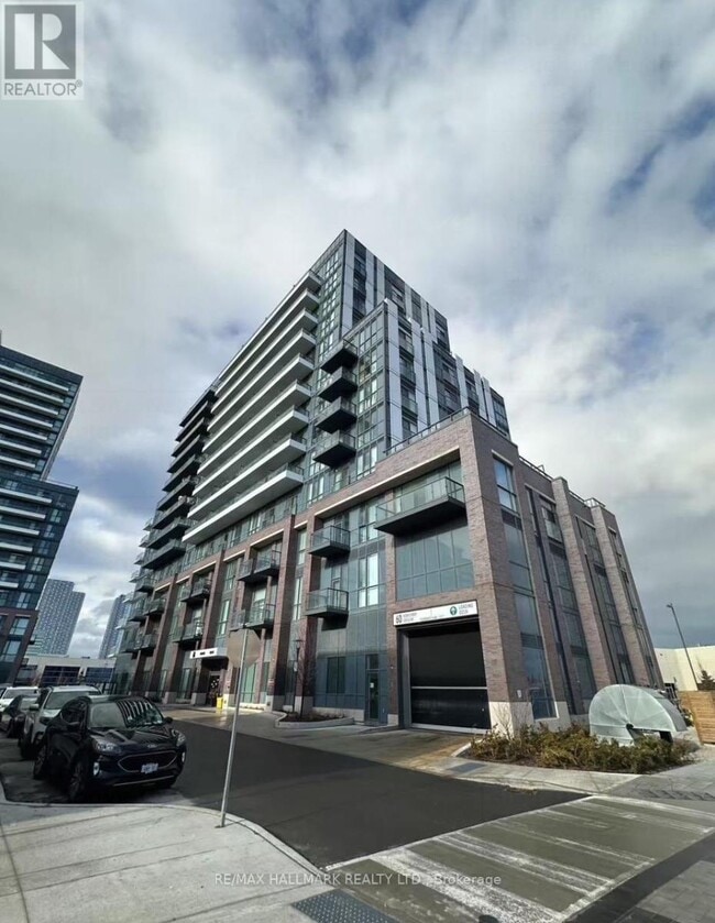 Photo - 60 Honeycrisp Cres Unit 820