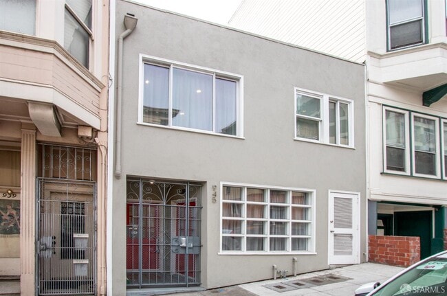 Building Photo - 945 Pacific Ave Rental