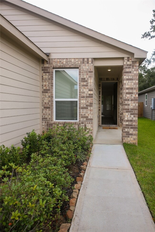 Building Photo - 27638 Mesabe Dr Rental