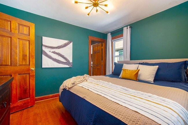 Photo - 4342 Pearl St