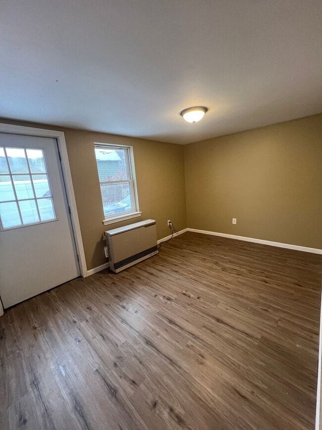 Photo - 12 Oak St Unit Apt. 3