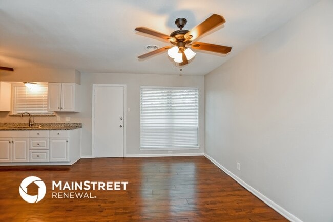 Photo - 12112 Eunice St