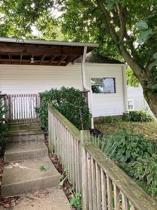 Photo - 221 Caruso Dr