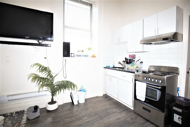 Photo - 227-229 Washington St Unit 1