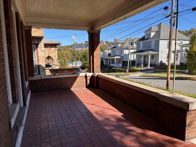 Photo - 3-4 Bedroom House located in South Park. Short Walking Distance to Downtown. Available 8/5/26