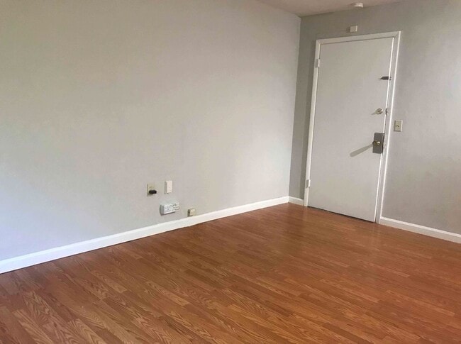 Photo - 3209 Bishop Street