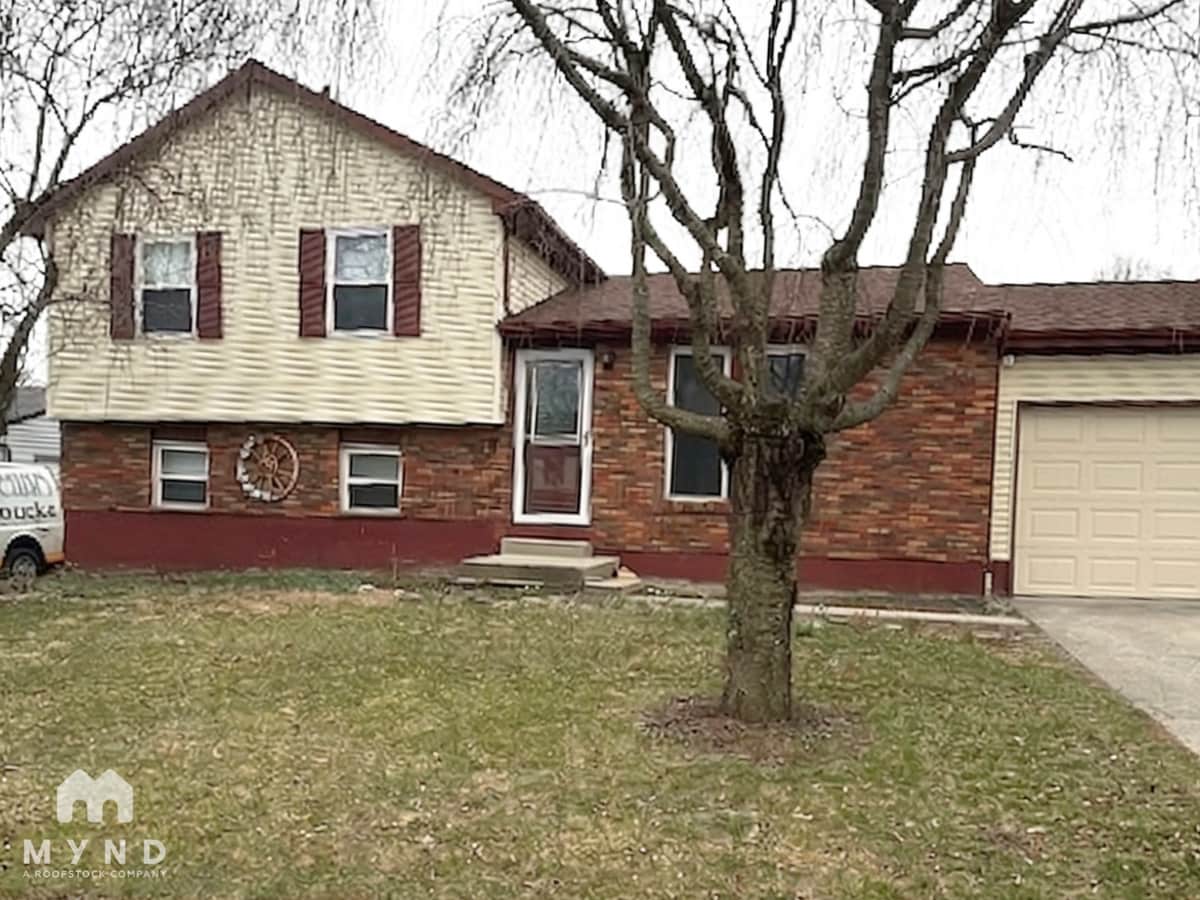 Photo - 2490 McZand Blvd