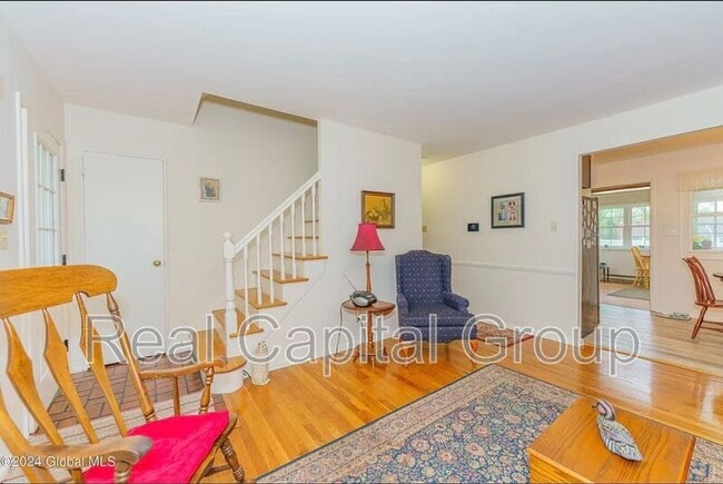 Photo - 109 Locust Park