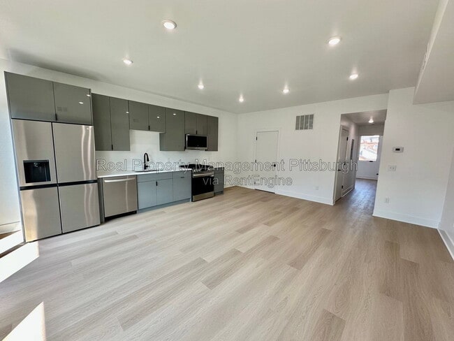 Photo - 1403 Sarah St Unit 2
