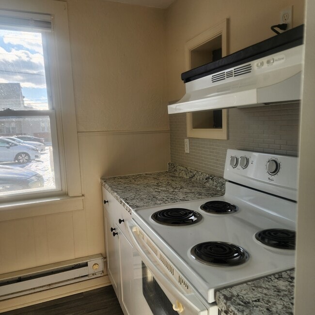 Photo - 2213 Lehman St