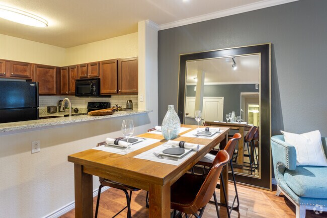 1 habitación, 1 baño, 779 pies cuadrados - Bridge at Ribelin Ranch