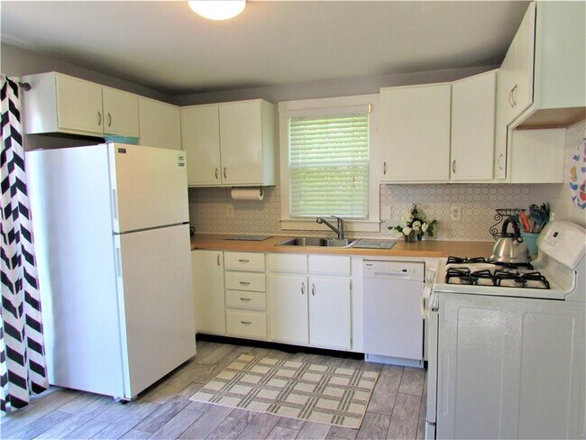 Photo - 36 Briarwood Ave