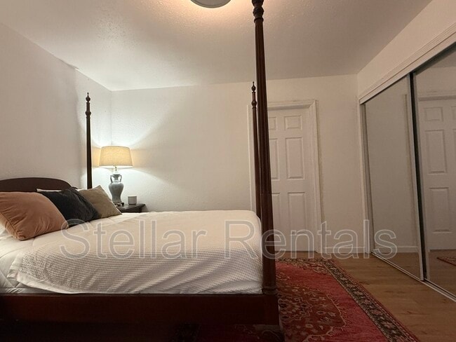 Photo - 5544 Lawson St Unit A