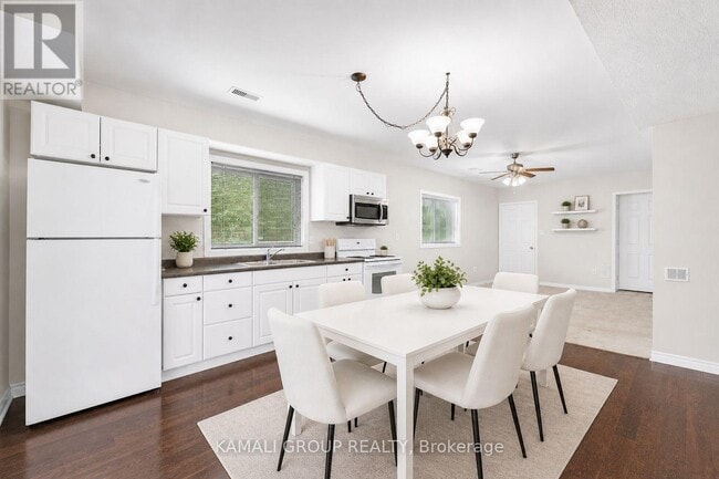 Photo - 129 Ruffet Dr