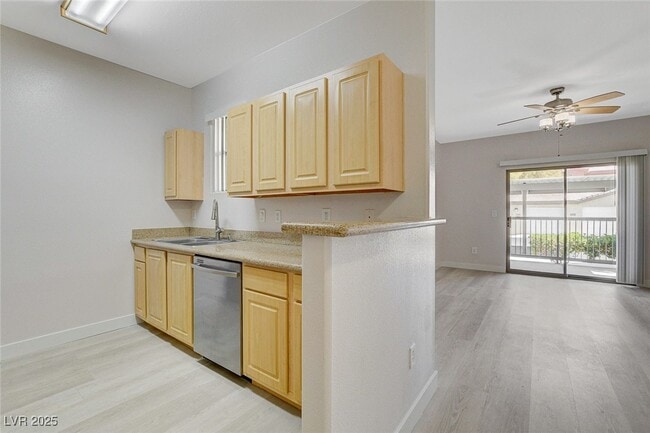 Building Photo - 8000 W Badura Ave Unit 1143 Rental