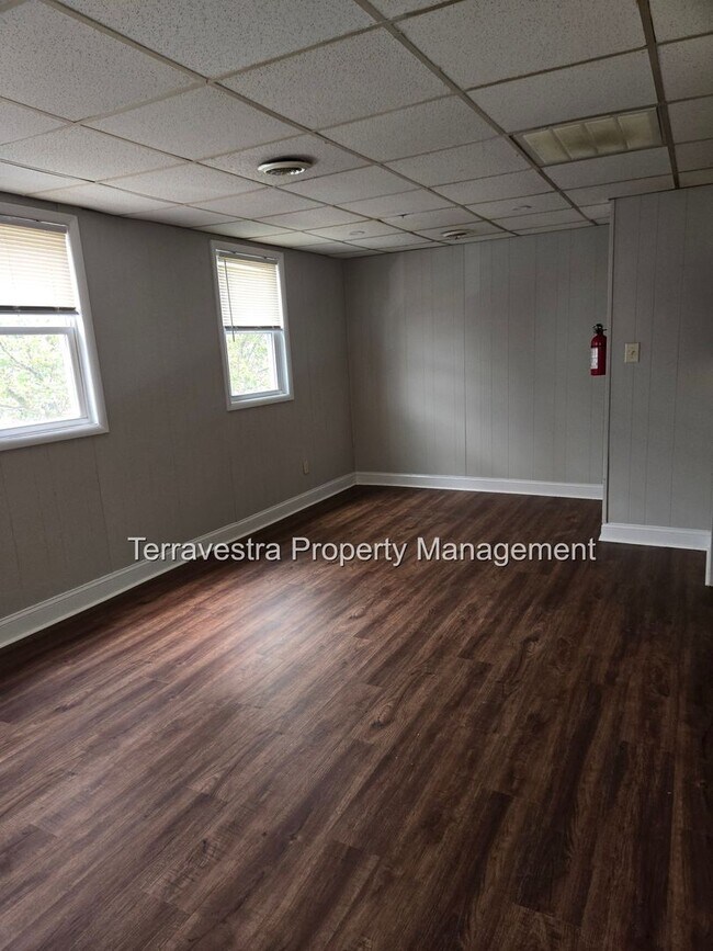 Photo - 131 N High St Unit A