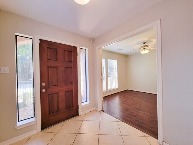 Photo - 2717 La Branch St