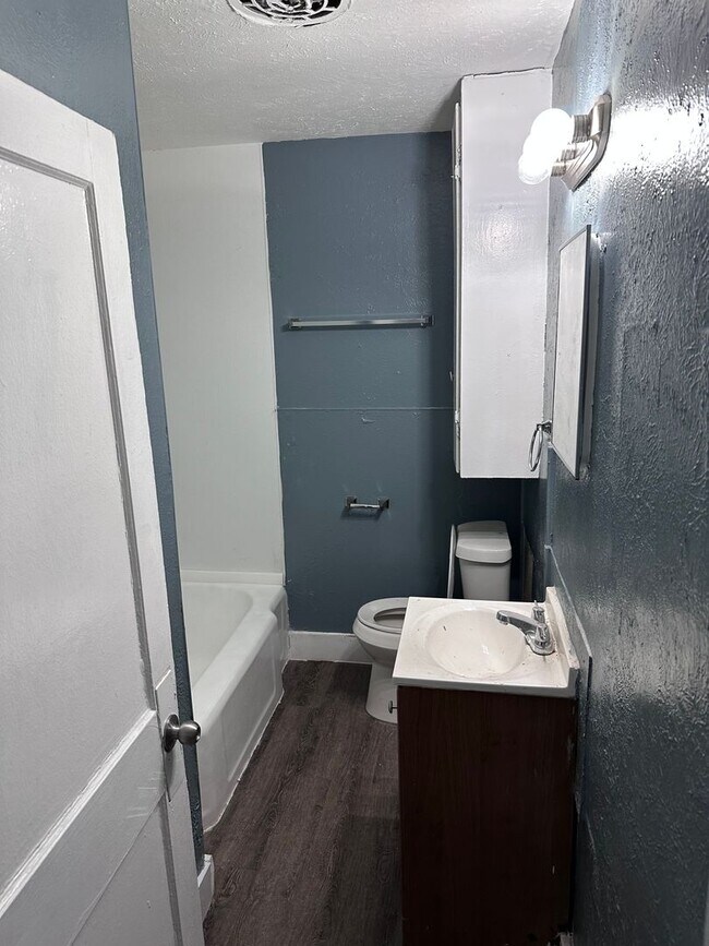 Photo - 2332-34 ELSIE FAYE HEGGINS Unidad 2334