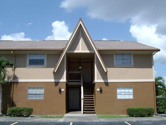 Photo - 133 Bristol Ct