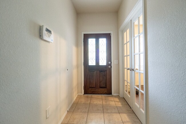 Photo - 1414 S Maple Dr