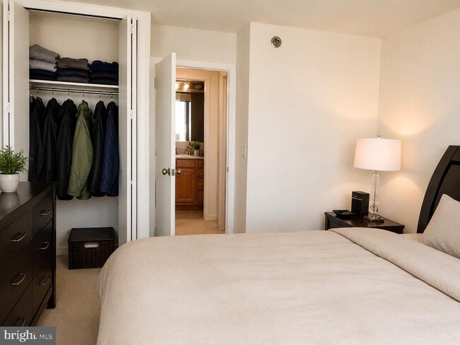 Photo - 2020 Walnut St Unit 22K