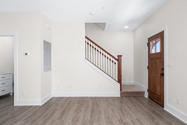 Photo - 1424 Spring Pointe Ln