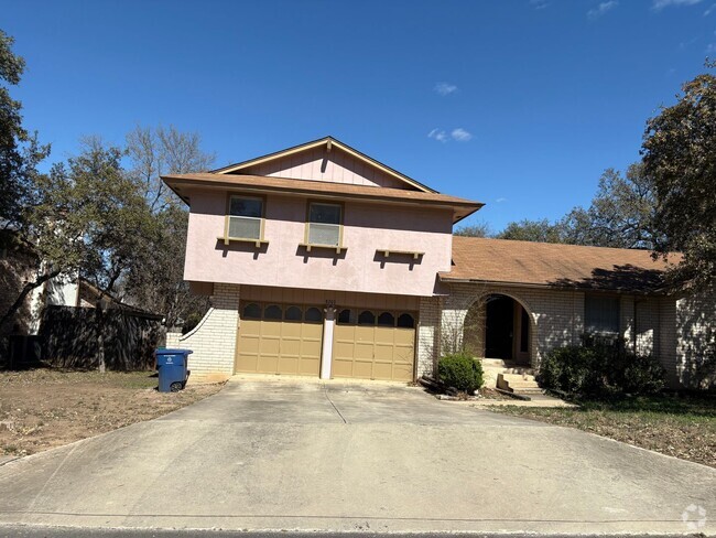 Building Photo - Spacious 3 Bedroom Home in Timber Ridge