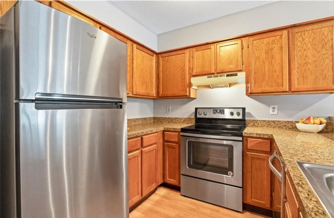 Photo - 1204 Whitney Ave Unit #113