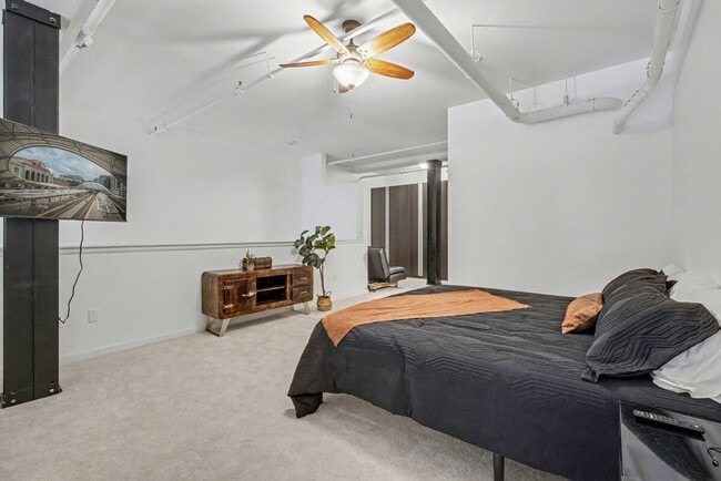 Photo - 1555 California St Unidad ID1341154P