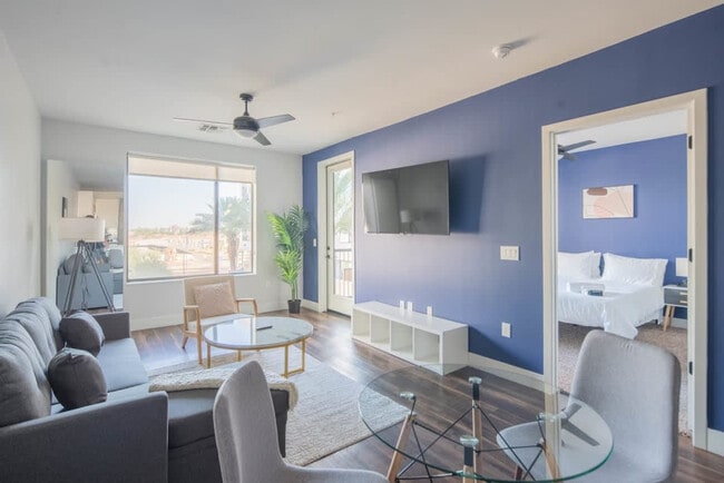 Building Photo - 701 W Rio Salado Pkwy Rental