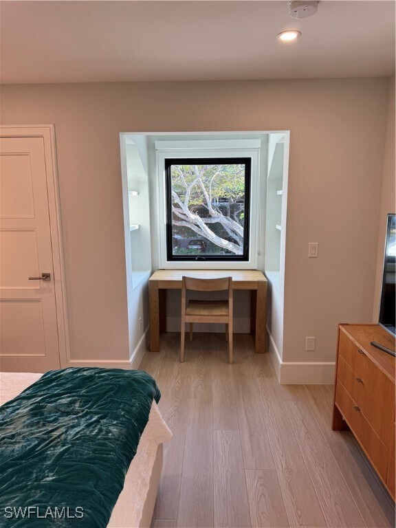 Photo - 787 4th Ave S