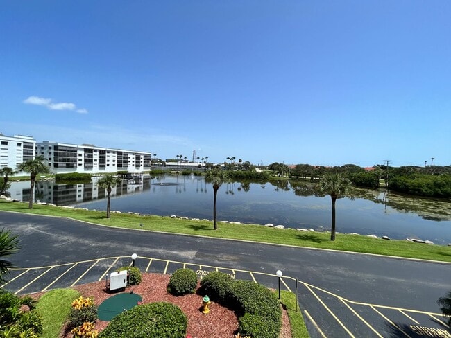 Photo - 190 Escambia Ln