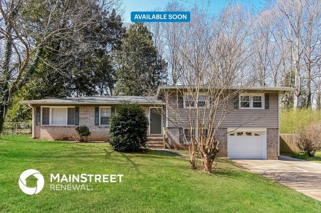 Photo - 5613 Woodland Dr House