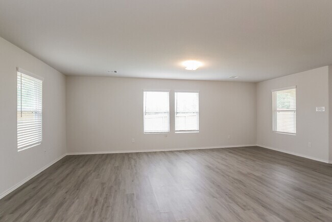 Photo - 329 Shelby Meadow Dr