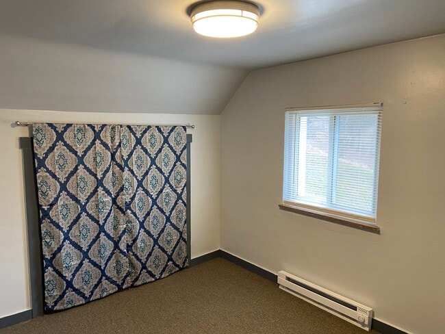 Photo - 742 Pony Farm Road